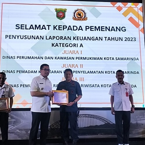 Disdamkarmat Samarinda Memperoleh Predikat Juara 2 Laporan Keuangan Tahun 2023