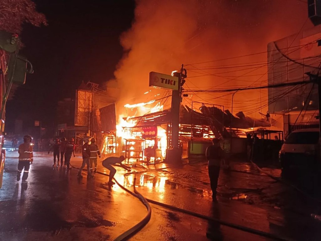 Kebakaran di Jalan Ulin