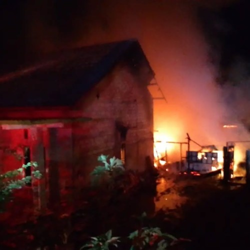Kebakaran di Jalan Sukerejo 1 Makroman