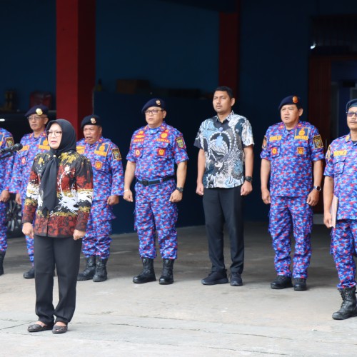 Disdamkarmat Samarinda Gelar Apel Gabungan Rutin dan Deteksi Dini Penyalahgunaan Narkoba bersama BNNK Samarinda