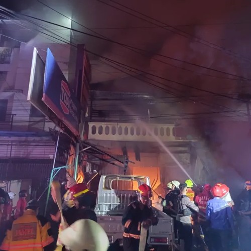 Kebakaran Toko Cat di Jl. Hidayatullah