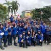 Disdamkarmat berbagi takjil kepada masyarakat