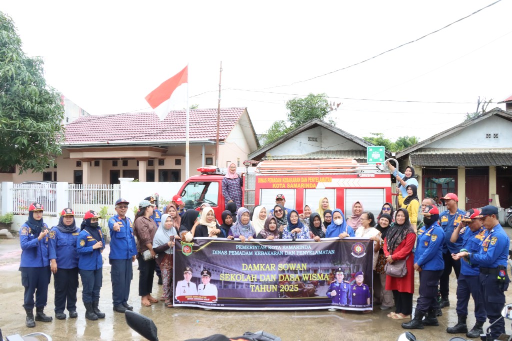 Disdamkarmat Samarinda gelar kegiatan Damkar Sowan Sekolah dan Dasa Wisma di Kelurahan Karang Asam Ilir