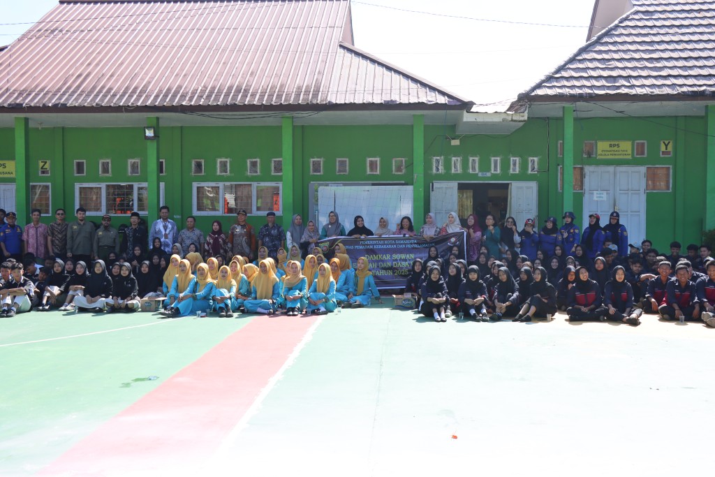 Damkar Sowan Sekolah dan Dasawisma di SMKN 14 Samarinda