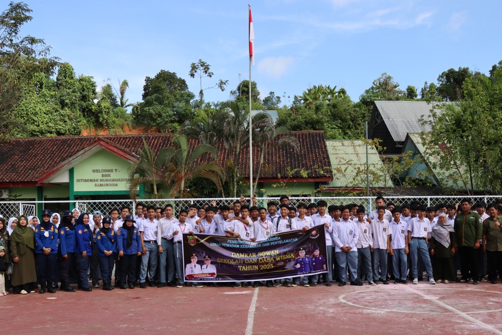 Damkar Sowan Sekolah dan Dasawisma di SMK IM 4 Samarinda