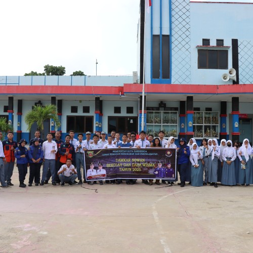 Damkar Sowan Sekolah dan Dasawisma di SMKN 2 Samarinda