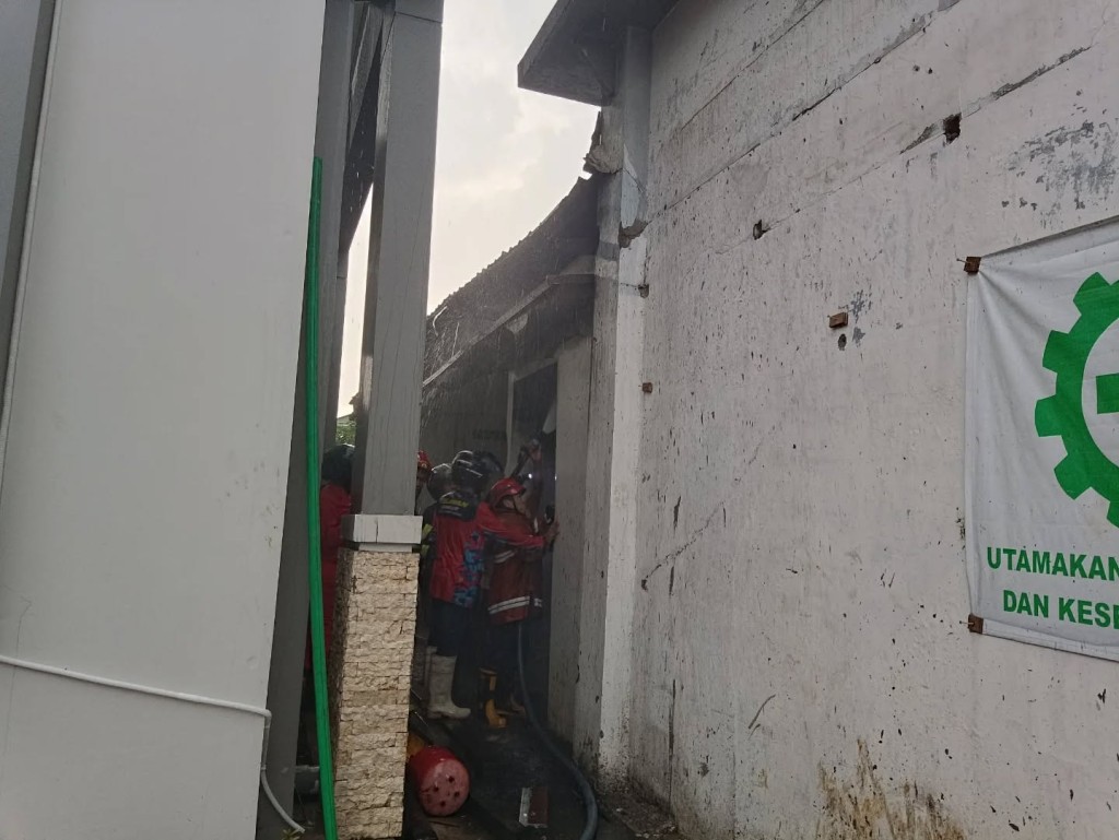 Kebakaran di Kantor Bappeda Prov. Kaltim